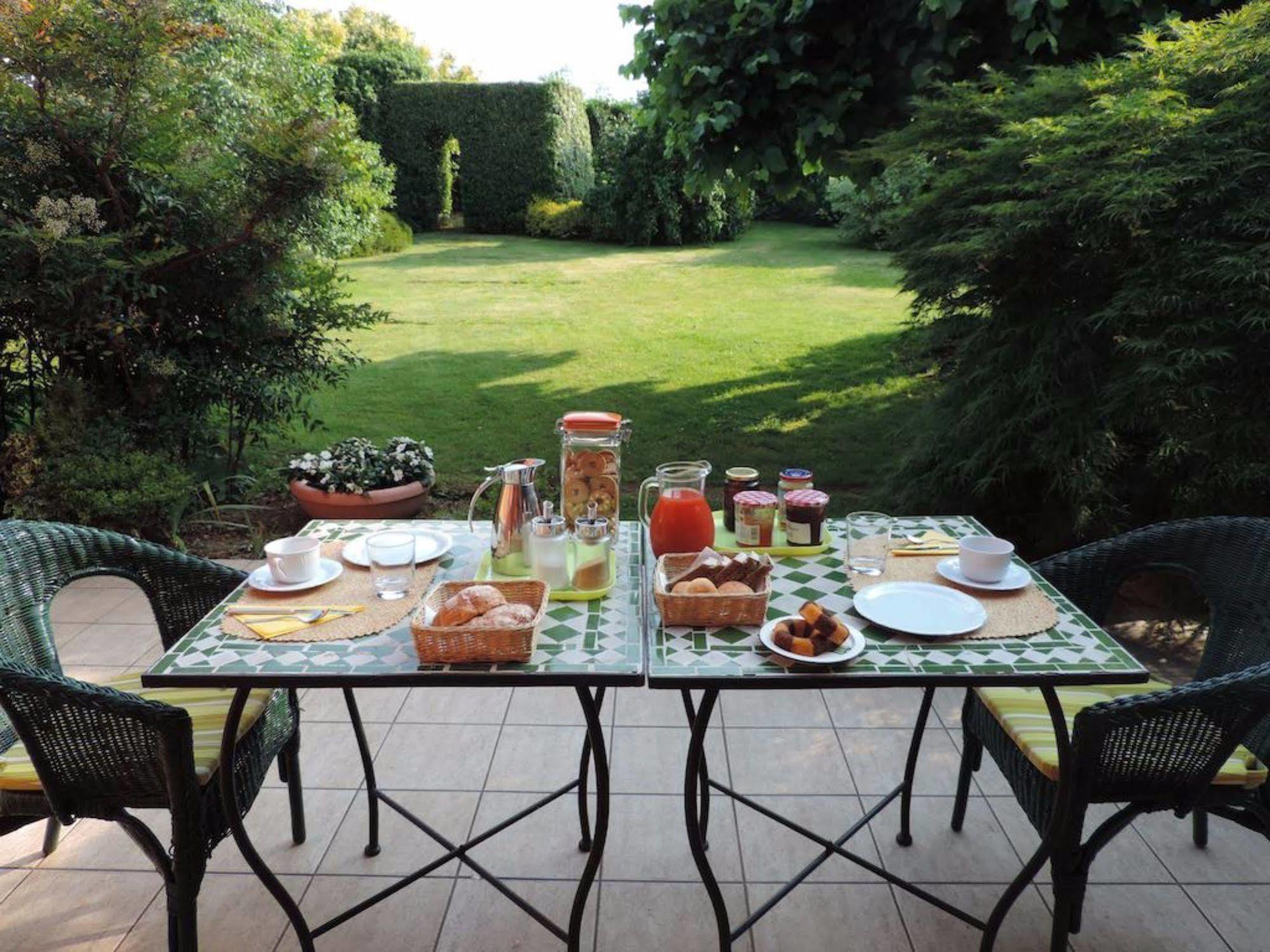 La Collina Since 2008 No Smoking B&B Varese Exterior foto